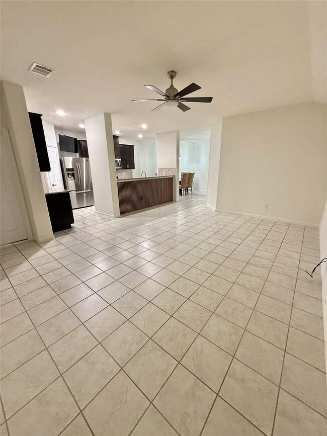 Building Photo - 16538 Twinwalker Drive