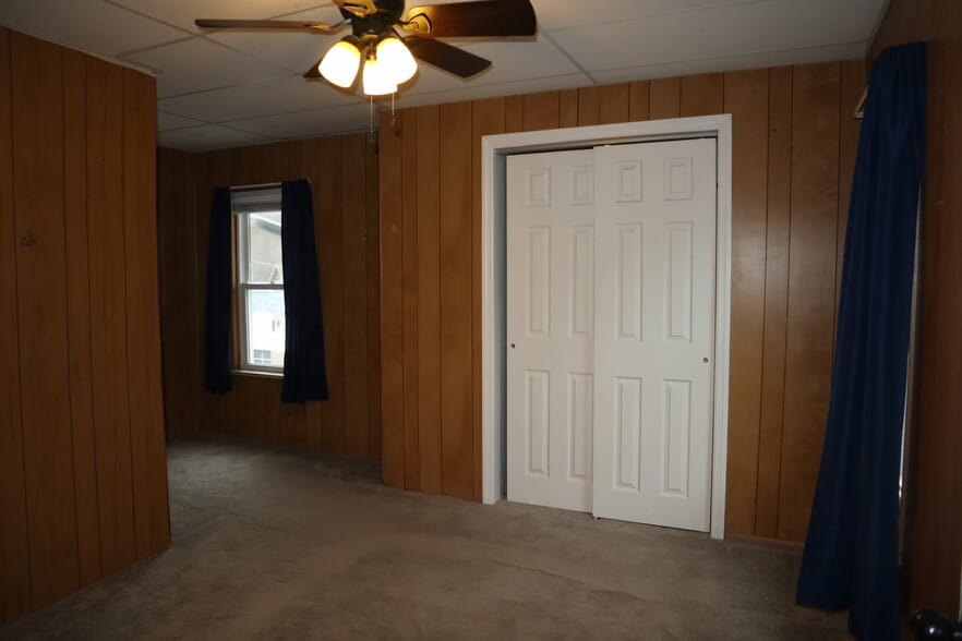 Building Photo - 504 Underwood Ave