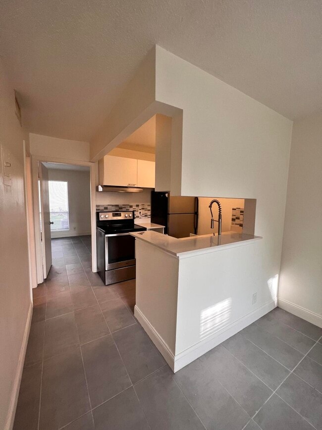 Building Photo - 1500 N Congress Ave