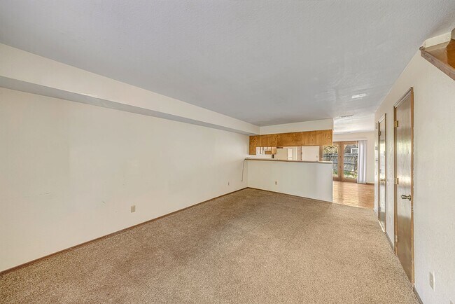 Building Photo - 489-432 32 Rd