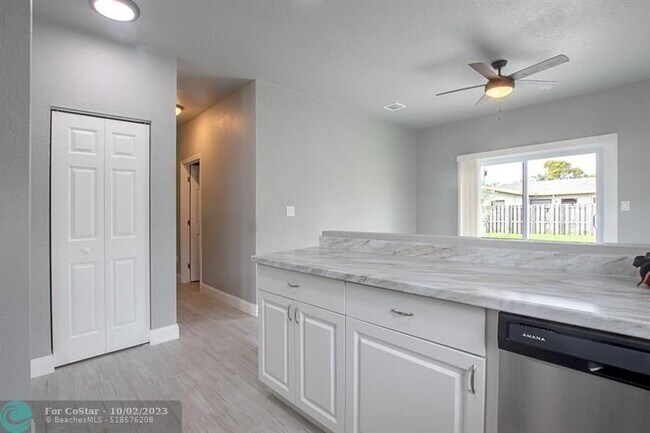 Building Photo - 2019 NW 64th Ave