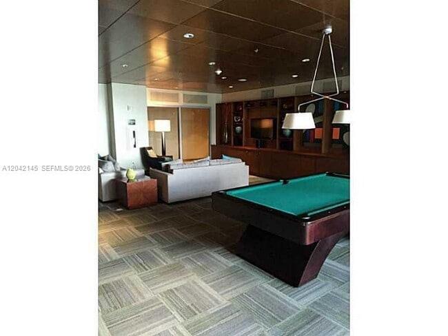 Building Photo - 2641 N Flamingo Rd