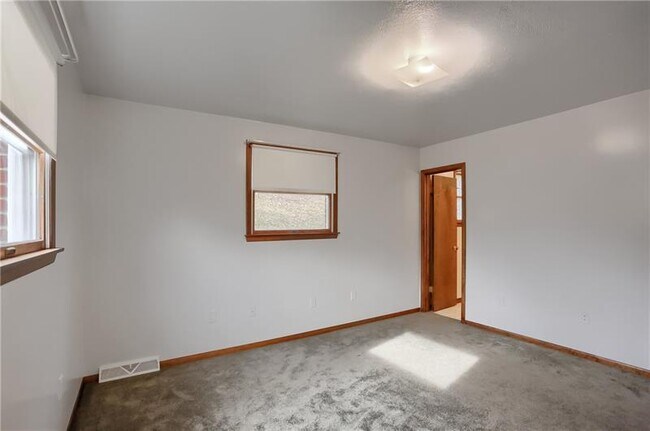 Building Photo - 316 Tarragonna St