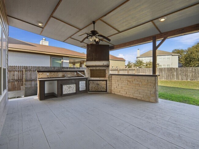 Building Photo - 4431 Oak Roset