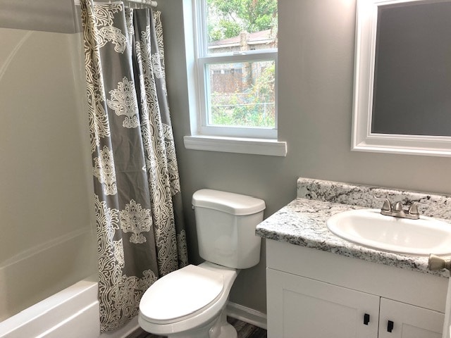 Master Bath - 1223 E Waldburg St