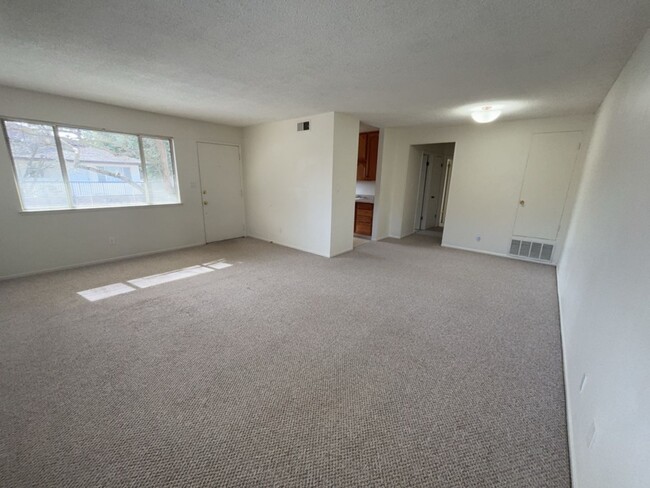 Building Photo - North Davis two bedroom available now!