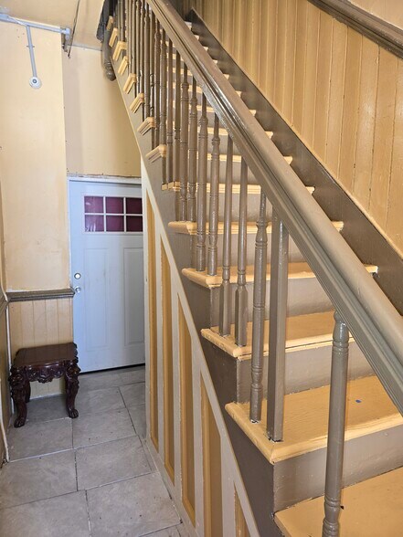 Hallway - 354 15th Ave