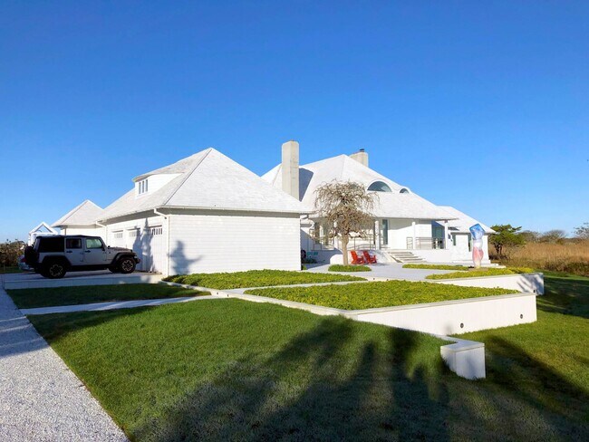 Building Photo - 64 West End Rd