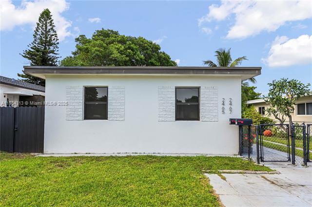 Building Photo - 2465 NW 35th St