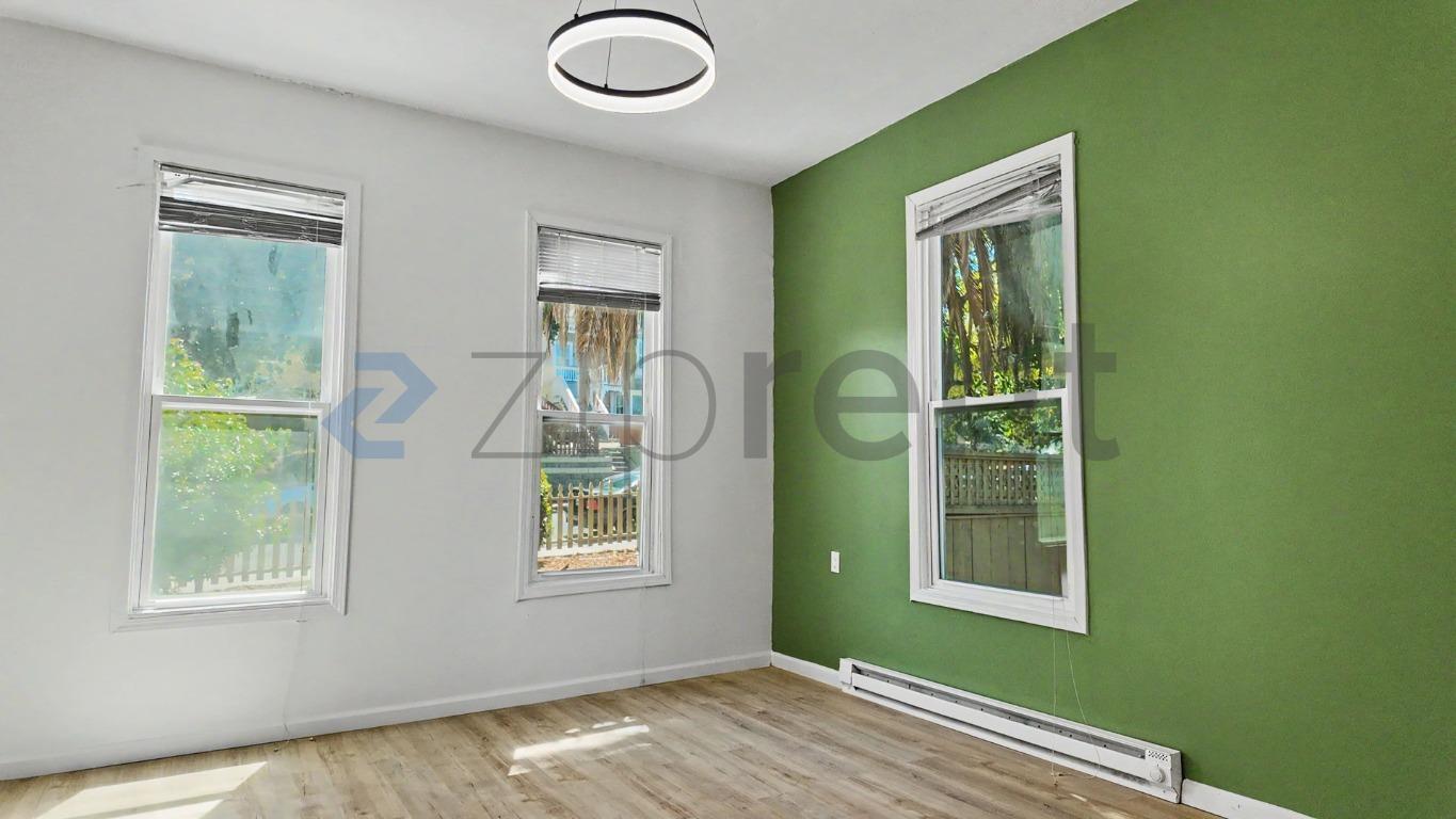 Building Photo - Unit Apt 1