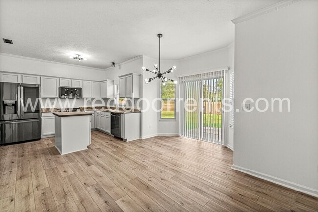 Building Photo - Spacious 3-Bedroom Home in Fishers with Modern Comforts