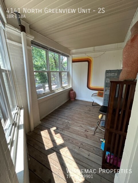 Building Photo - 4141 N Greenview Ave