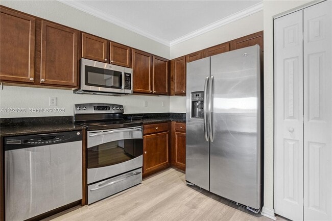 Building Photo - 10870 NW 88th Terrace