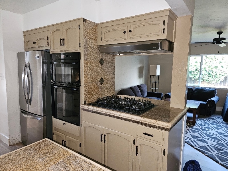 Building Photo - 590 Dee Ct