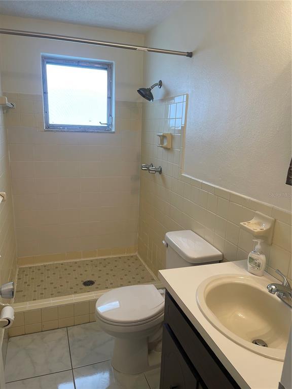 Building Photo - 7403 Populus Dr