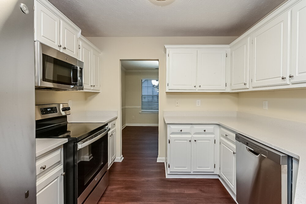 Building Photo - 406 Summer Hill Cir