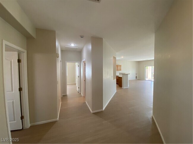 Building Photo - 2754 Grande Valley Dr