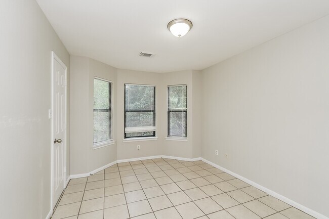 Building Photo - 2920 La Estancia Ln