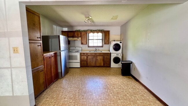 Building Photo - 1346 S Post Oak Rd
