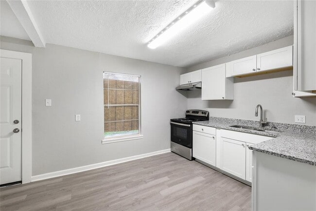 Building Photo - 7343 Krueger Rd