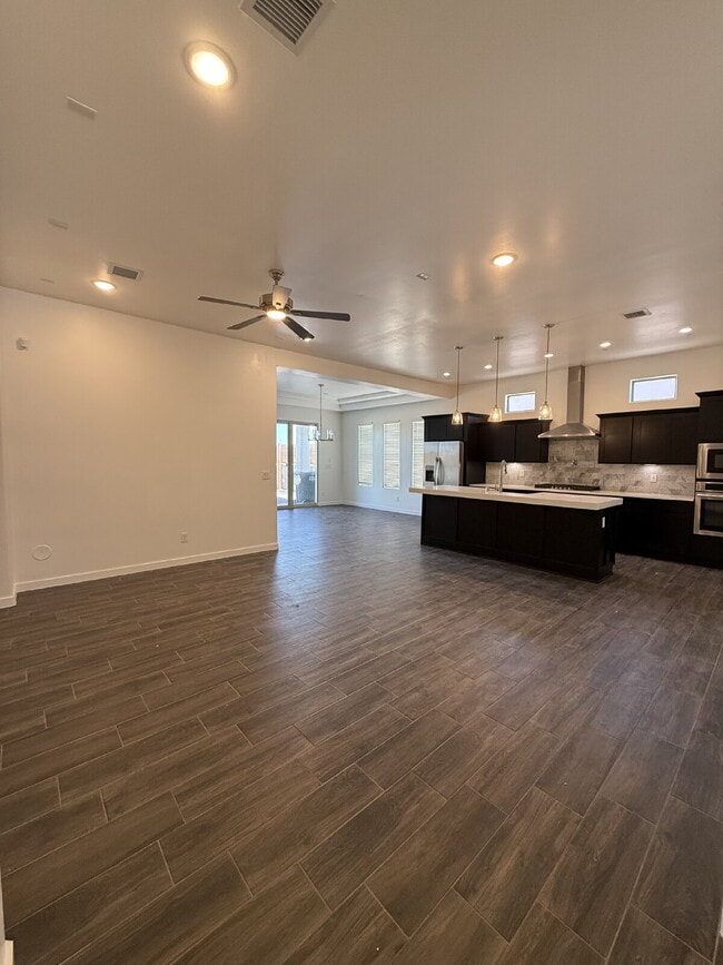 Building Photo - 13389 Carterton Ave