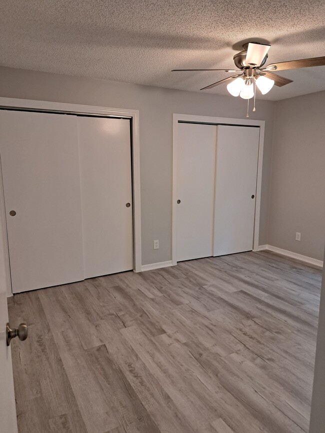 Main Bedroom - 6402 Cooper Ln