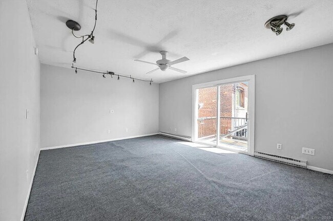 Building Photo - 120 Wooster St