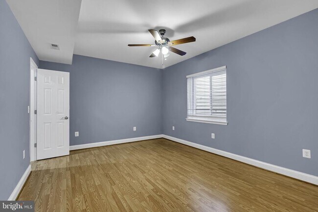 Building Photo - 40560 Aldie Springs Dr