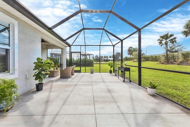 Building Photo - 3293 Hilltop Cir