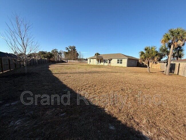 Building Photo - 5621 Flume Dr