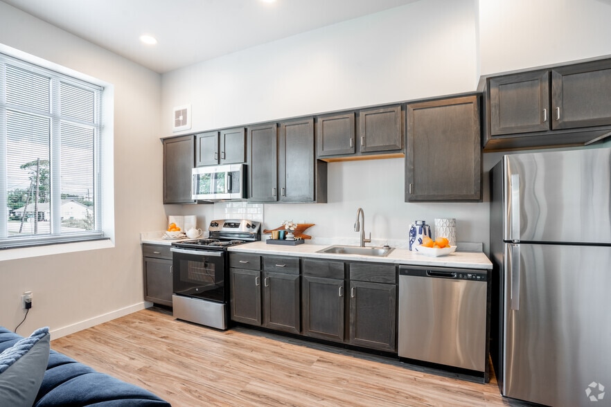 Primary Photo - St. Elizabeth Place