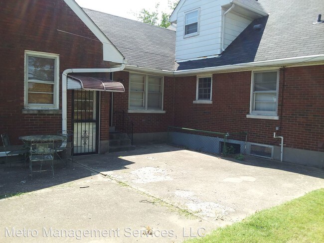 Building Photo - 4 br, 3 bath House - 3345 Newburg Road