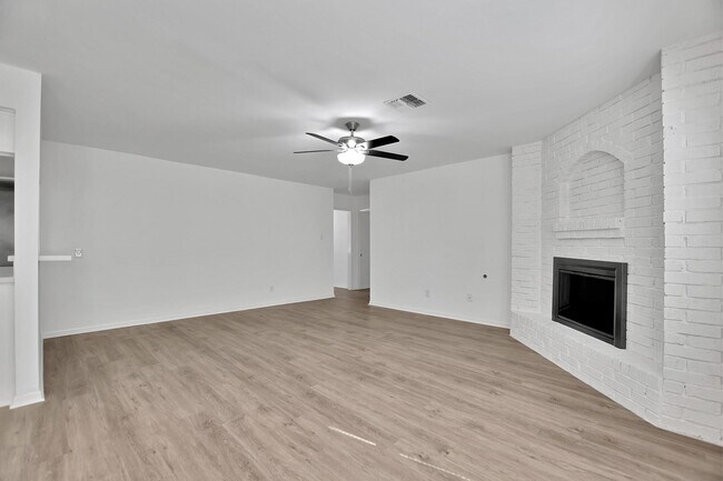 Building Photo - 10513 Moorberry Ln