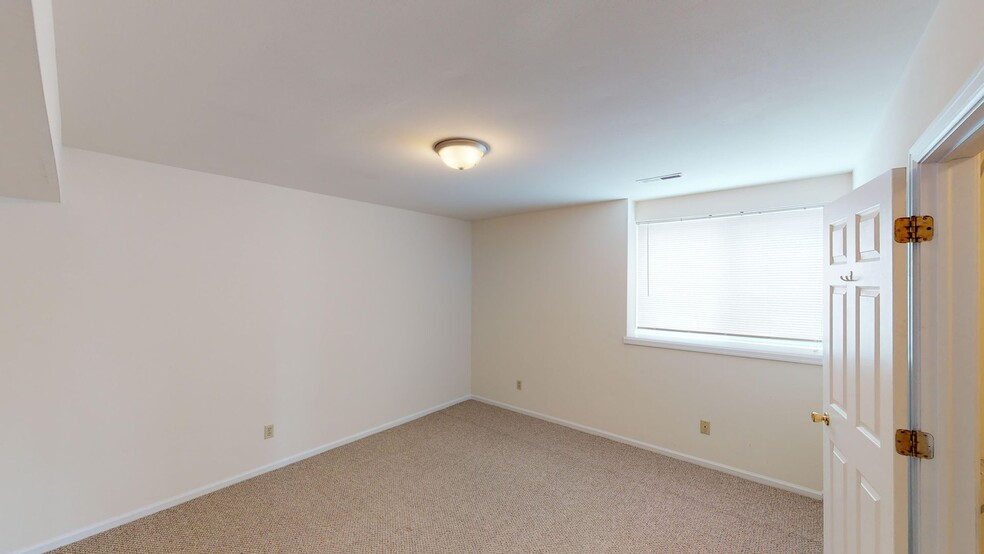 Interior Photo - Muirfield Apartments