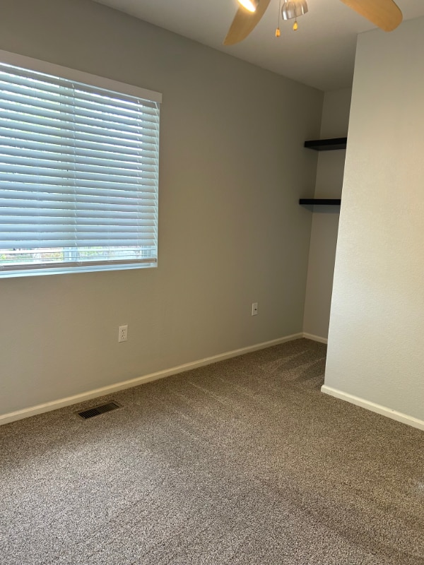 Building Photo - 526 Plowman Way