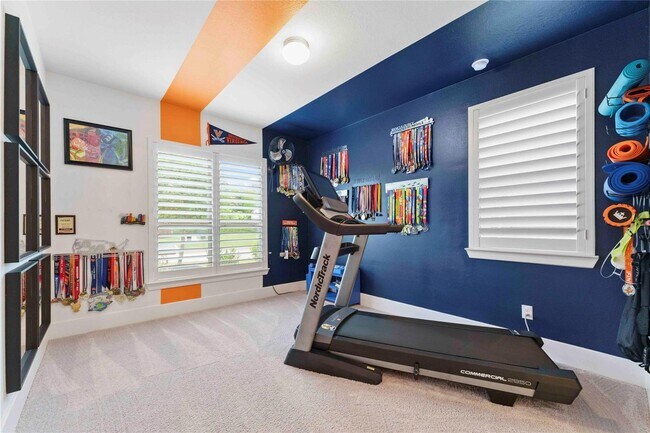 Building Photo - Beautiful Home in Sienna