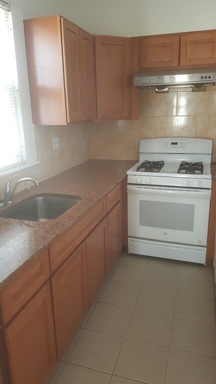 Building Photo - 42-44 Carmel St