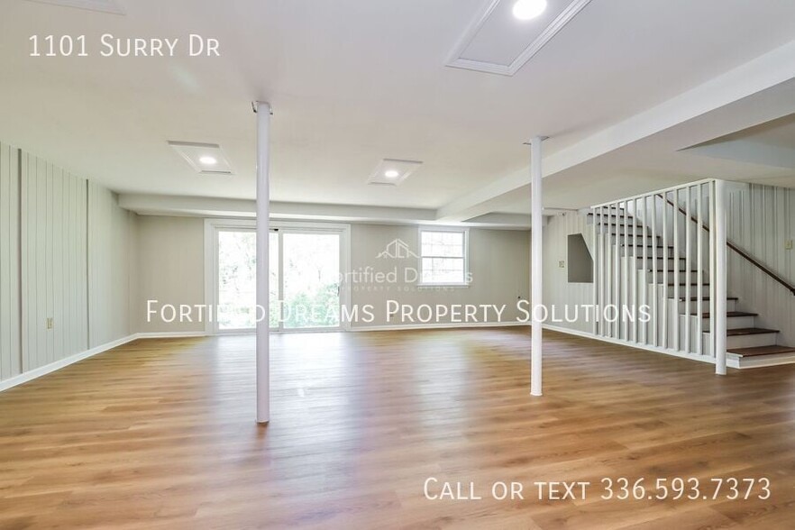 Building Photo - 1101 Surry Dr