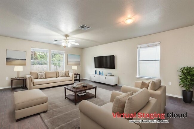 Building Photo - 8712 Dittmar Oaks Dr