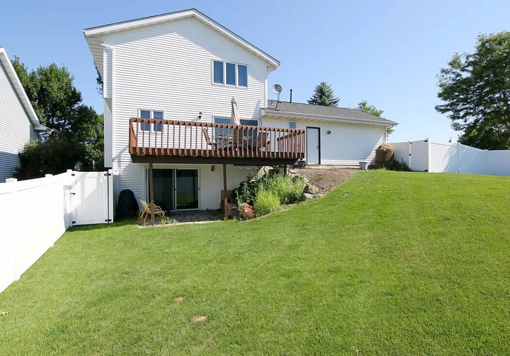 Building Photo - 6301 Hartford Dr