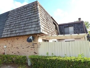 Building Photo - 1526 Winter Green Blvd