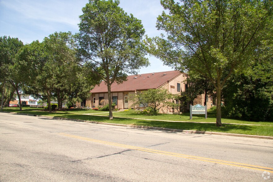 The Fountains of Wauwatosa 4718 N 100th St Wauwatosa WI 53225