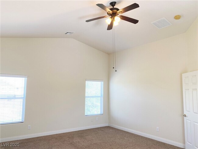 Building Photo - 4821 Longshot Dr
