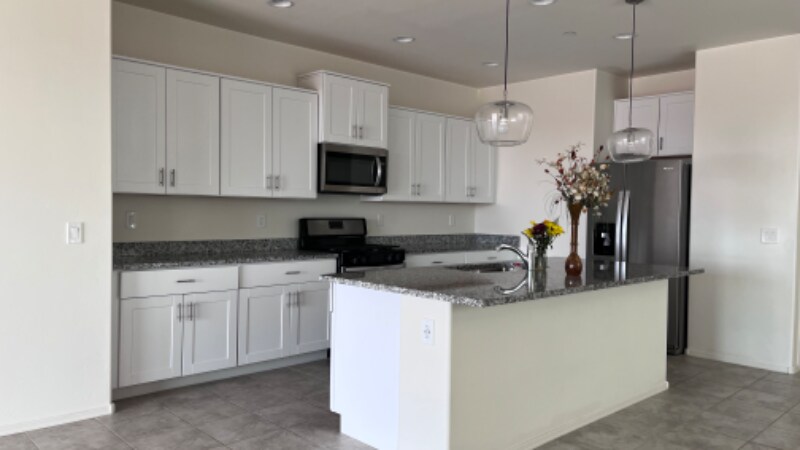 Building Photo - 11010 S Silver Fern Dr