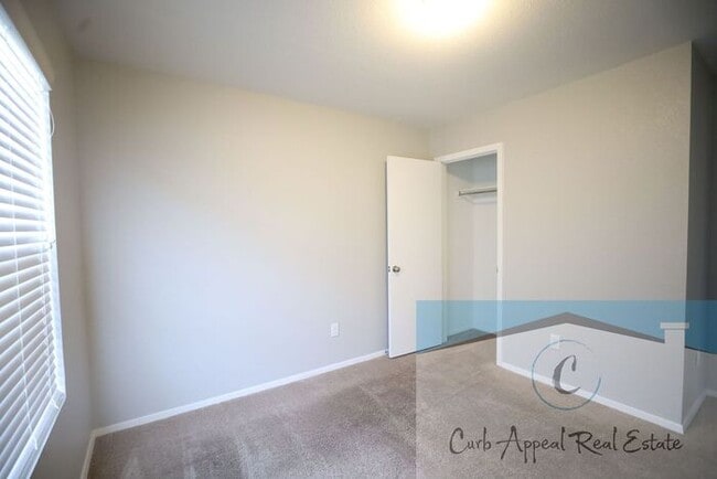 Building Photo - Beautiful 4 bed, 2 bath home - Nettleton!!