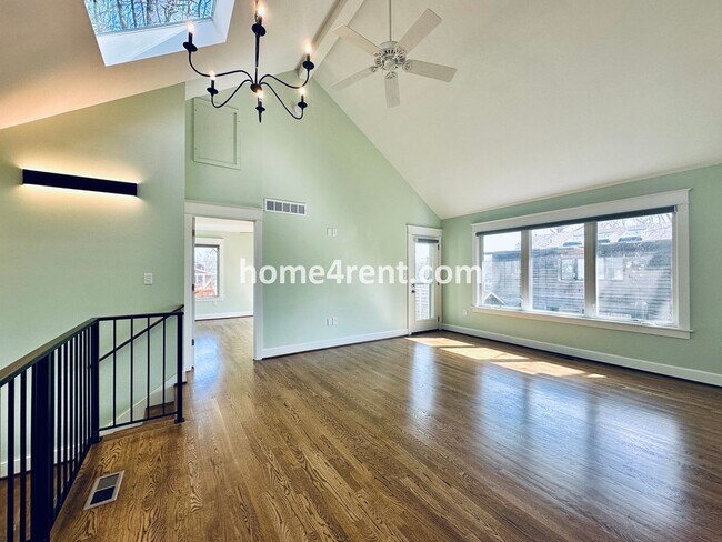 Building Photo - Charming Home Near Country Club Plaza w/ Gorgeous Updates, Wood Floors and a Two Car Garage!