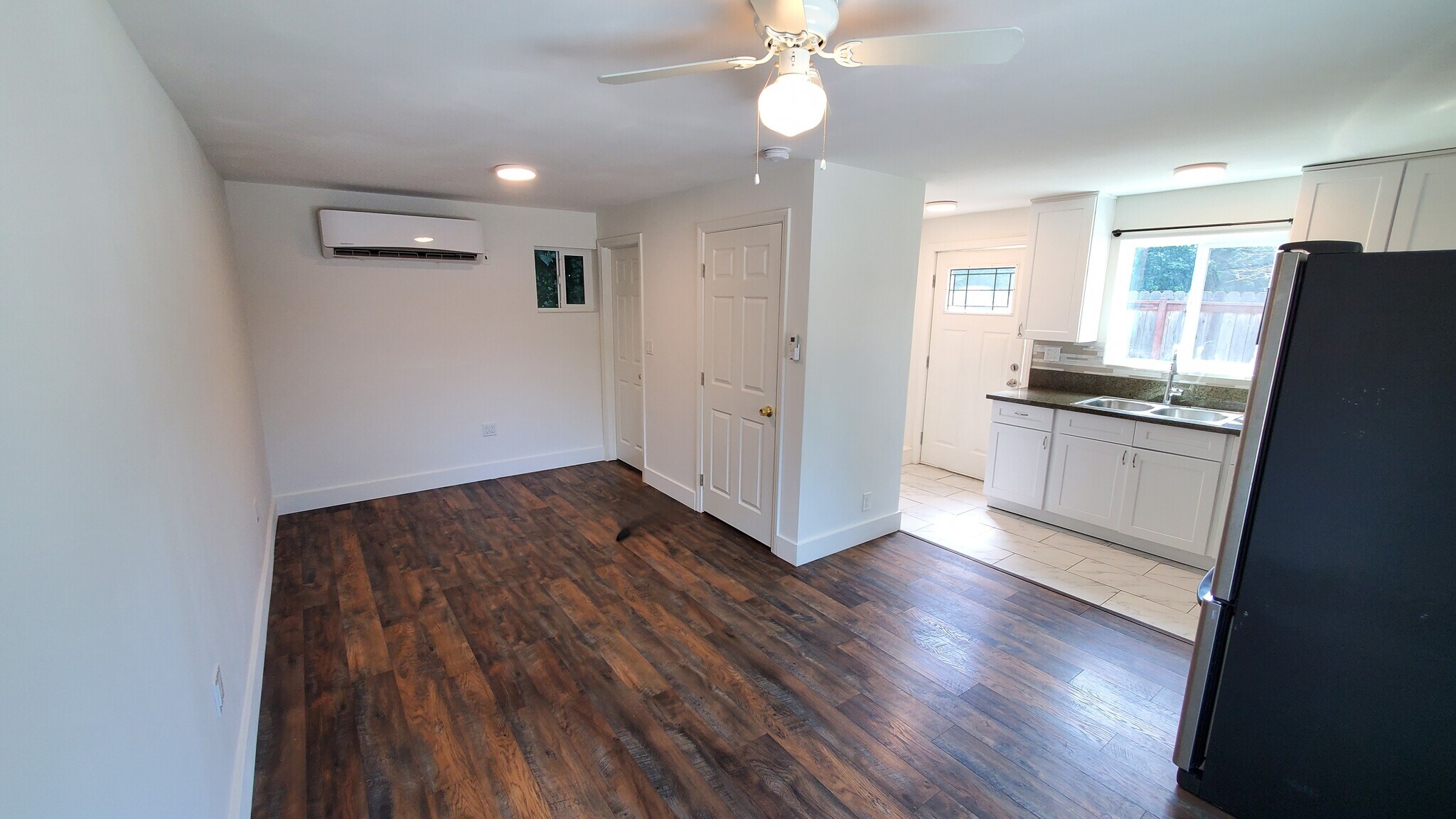 Building Photo - 6552 Aldea Ave