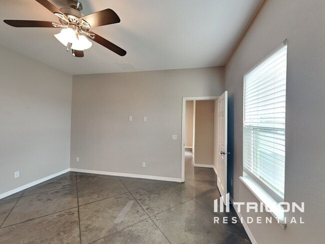 Building Photo - 2936 Whispering Trails Dr