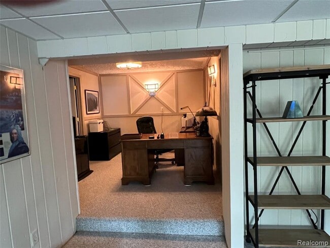 Building Photo - 5250 Bronco Dr
