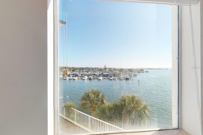 Building Photo - 8800 Bay Pines Blvd